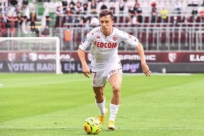 华体会-皇马战平那不勒斯，德布劳内乌龙送礼法甲