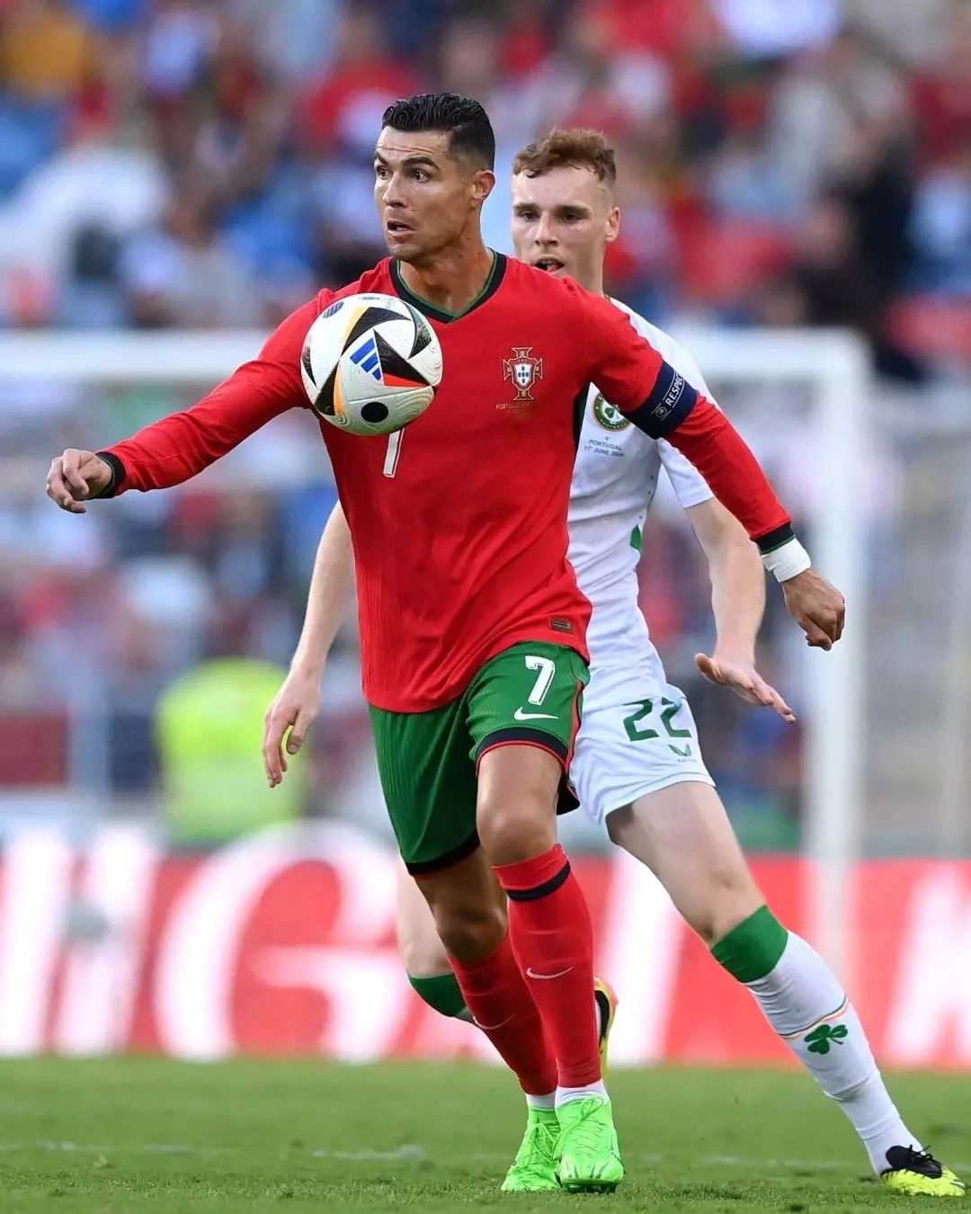 华体会hth-关于葡萄牙凭梅开二度，锁定欧国杯正赛资格的信息  第1张